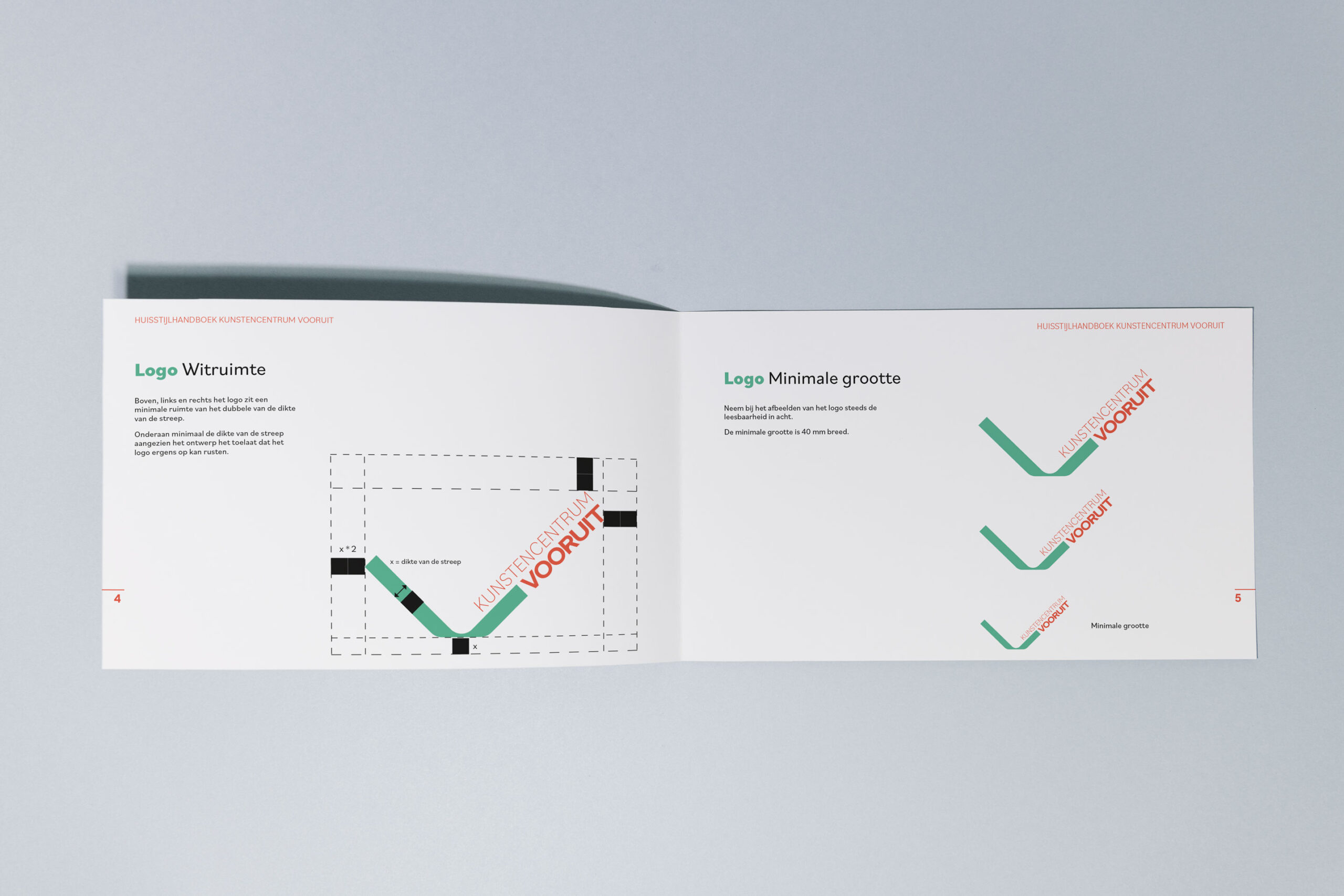 Foldable card or brochure mockup